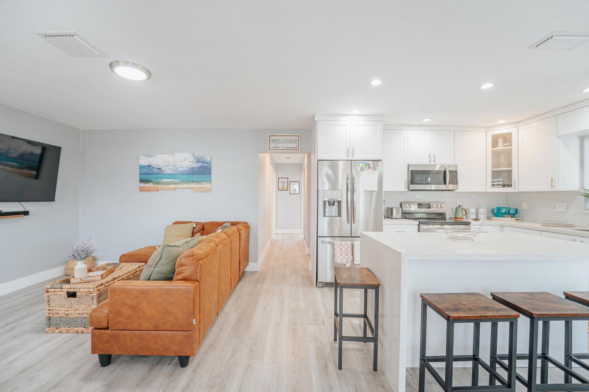 Home With A Pool Close To Beach And Fll Airport Pool Heated October- March Fort Lauderdale Buitenkant foto