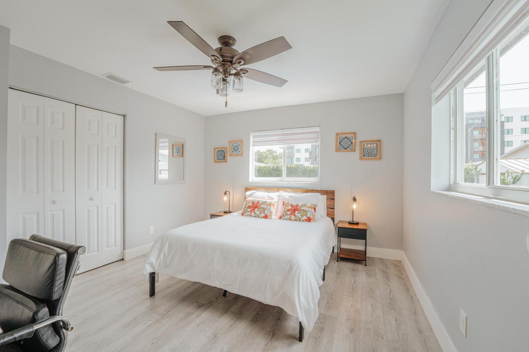 Home With A Pool Close To Beach And Fll Airport Pool Heated October- March Fort Lauderdale Buitenkant foto