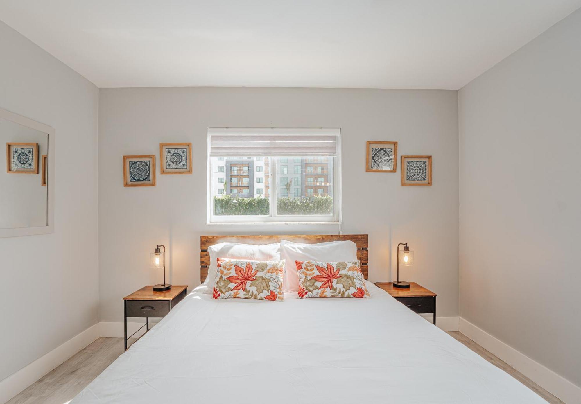 Home With A Pool Close To Beach And Fll Airport Pool Heated October- March Fort Lauderdale Buitenkant foto